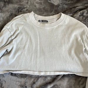 Zara Long sleeve flowy crop top